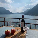 דירה View *