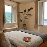 View דירה *